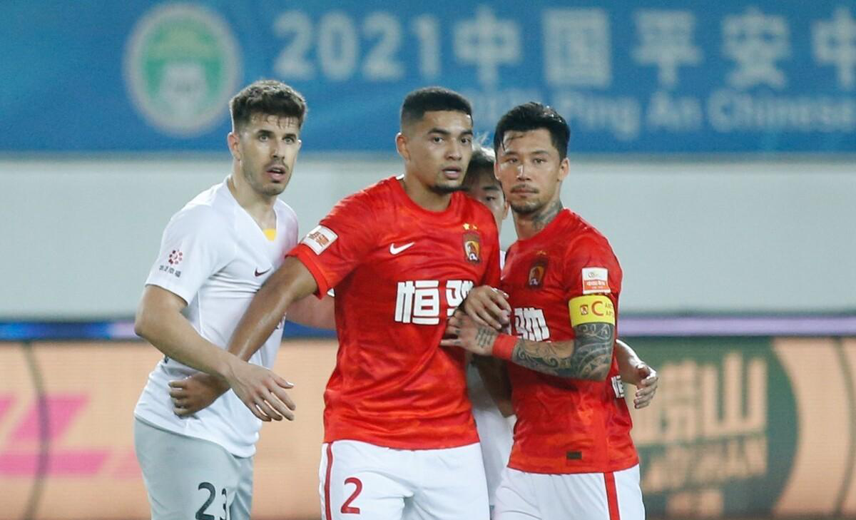 米乐m6官网-包含今晚广州队门线救险——西甲节点到来圣安东尼奥马刺围绕亚冠调整名单，网友：曼联围绕社区盾复出首秀的词条